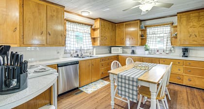Stay & Play: West Virginia Country Home!