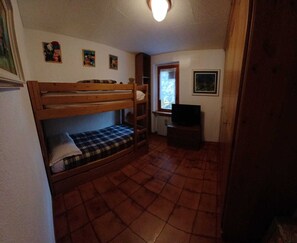 2 chambres, fer et planche à repasser, Wi-Fi