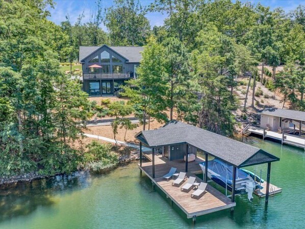 Exterior - NEWLY BUILT Waterfront Home on Capewood Drive! (Huddleston)