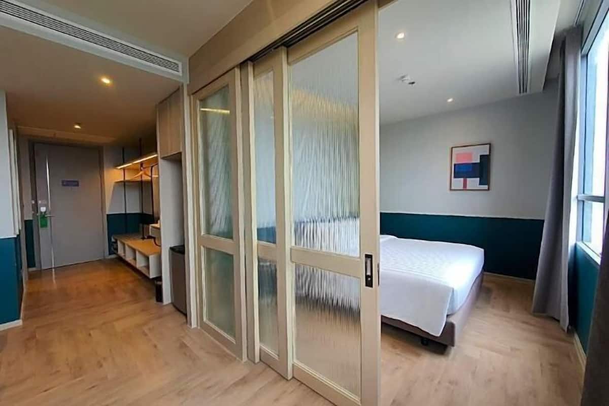 1 sovrum, minibar och värdeförvaringsskåp på rummet