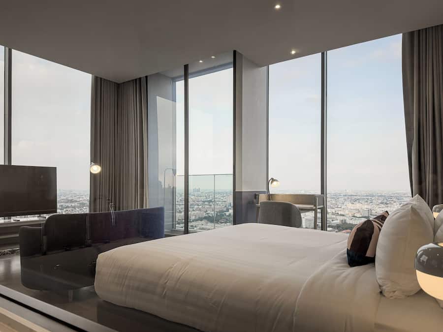 Executive Deluxe Corner Balcony