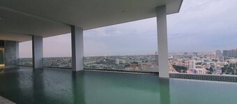 The Quarter Ramkhamhaeng by UHG
