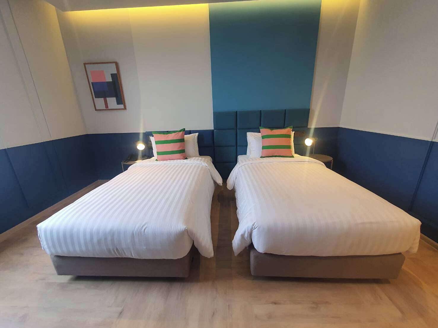 Superior Studio, 2 Twin Beds, City View | Minibar, in-room safe, laptop workspace, blackout curtains