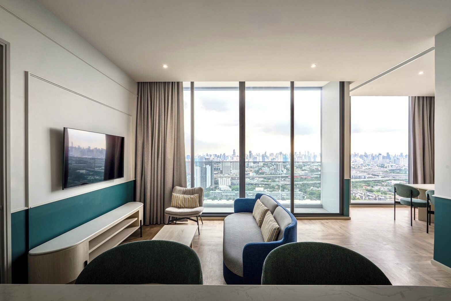 Photo - The Quarter Ramkhamhaeng by UHG