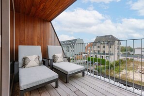 Apartment | 2 bedrooms, Internet - Cozy Beach Apartment in Middelkerke for 5 Guests Bright Living Space With Terrace (Middelkerke)