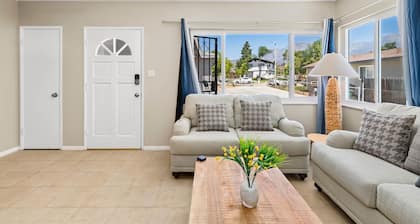 Cozy 2BR Home With Bright Interior Relaxing Patio