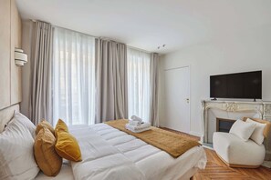 4 chambres, fer et planche à repasser, Wi-Fi, literie fournie