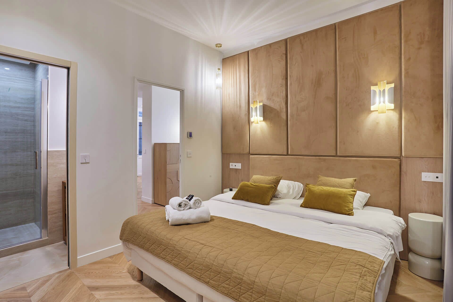 2 chambres, fer et planche à repasser, Wi-Fi, literie fournie