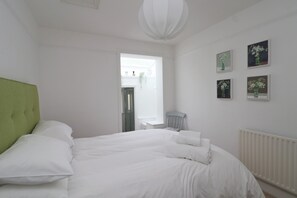 5 chambres, fer et planche à repasser, Wi-Fi gratuit, draps fournis