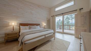 4 habitaciones, tabla de planchar con plancha, wifi y ropa de cama