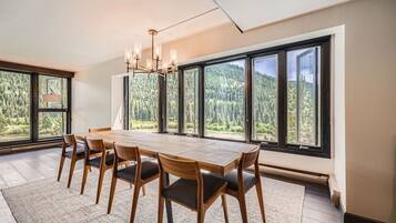 Condo, 4 Bedrooms | Dining