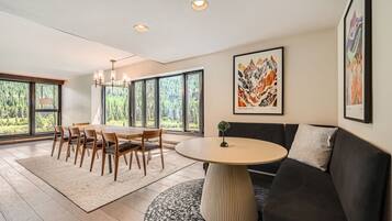 Condo, 4 Bedrooms | Interior
