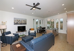 House, 2 Bedrooms | Living area | Smart TV