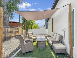 Casa, 2 habitaciones | Terraza o patio