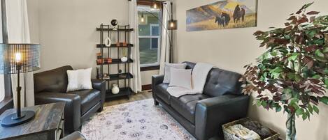 Hus - 5 sovrum | Vardagsrum | Smart-tv