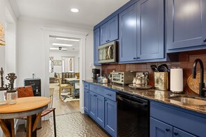 Fridge, microwave, stovetop, dishwasher