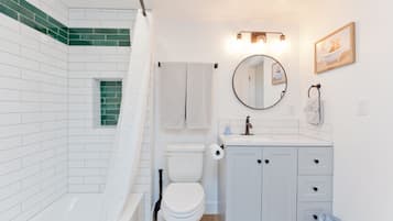 Cottage, 1 Bedroom | Bathroom
