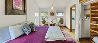 Reminiscent Downtown Cottage 2 Bedroom Cottage