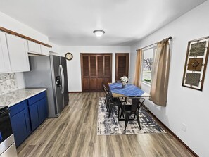 House, 3 Bedrooms | Dining