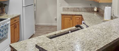 Hus, 3 soverom | Eget kjøkken | Kjøleskap, ovn, kaffetrakter/tekoker og brødrister