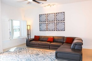 Apartment, 3 Schlafzimmer | Wohnbereich