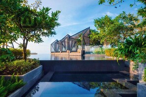 2 utendørsbassenger