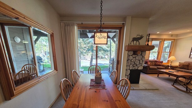 Dining - Snowcreek Resort Vacation Rental 879 (Mammoth Lakes)