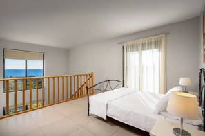 3 bedrooms, iron/ironing board, free WiFi, bed sheets - Gonos Villa A (3X25+9FV Kiotari, Greece)