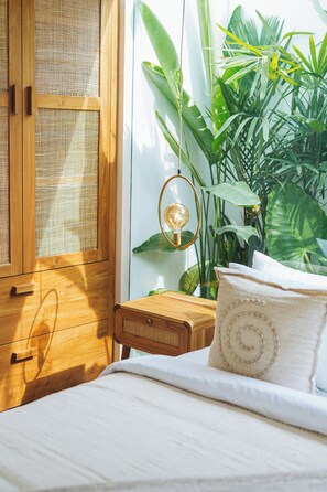 1 bedroom, in-room safe, desk, iron/ironing board