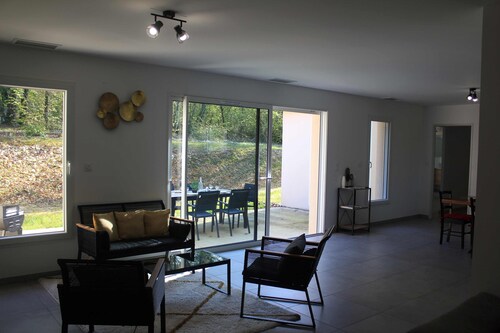 "Pretty, comfortable house in a quiet, wooded setting"