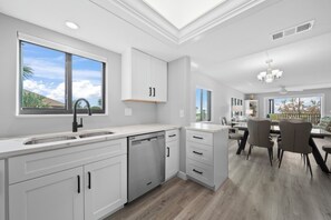 Fridge, microwave, oven, stovetop - Recently Remodeled 2 Bedroom Condo on Sanibel with Gulf Views!! (Sanibel)