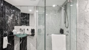 Shower, towels