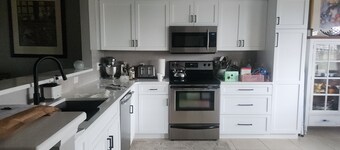 Newly available condo in much desired Grandezza community