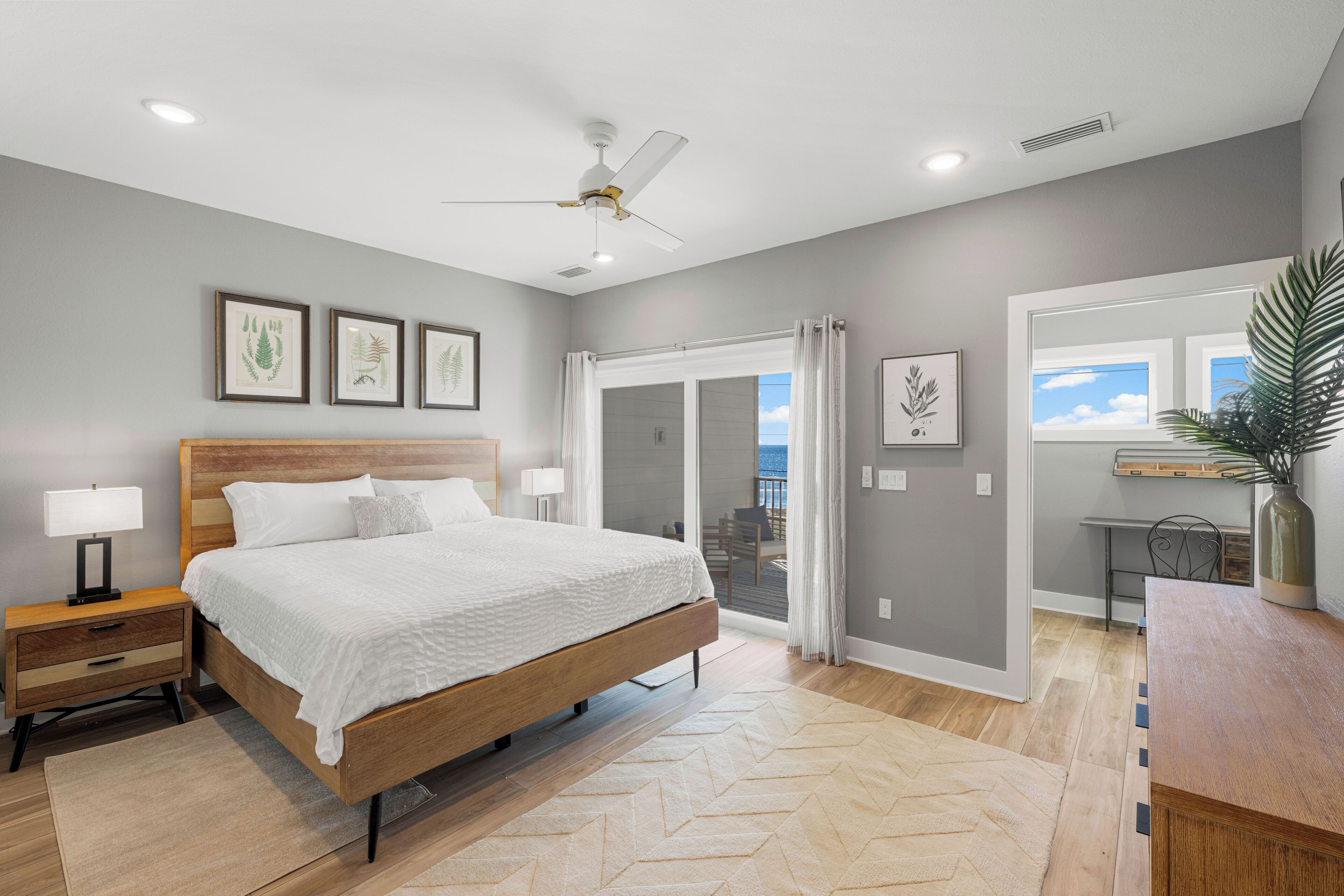 4 bedrooms, desk, iron/ironing board, travel cot