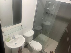 Håndklær og toalettpapir