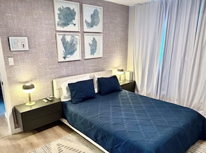 2 bedrooms, iron/ironing board, WiFi, bed sheets