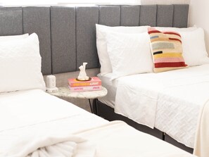 2 chambres, fer et planche à repasser, Wi-Fi, draps fournis