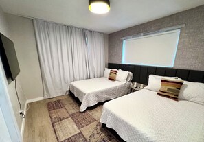 2 bedrooms, iron/ironing board, free WiFi, bed sheets