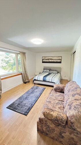 Gorgeous 3BR Home • Modern & Fully New Updated