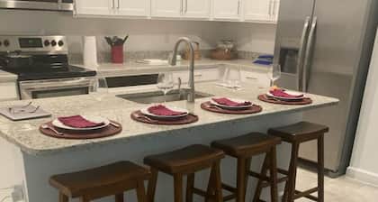 Brand new spacious 4-bedroom house, near Twins/Red Sox Spring training facility.