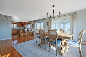 Dining - Cape Hedge House: Views, Views, Views! (Rockport)