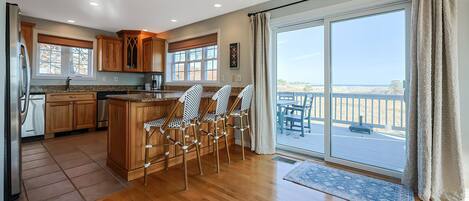 Refrigerador, microondas, parrilla de estufa y lavavajillas