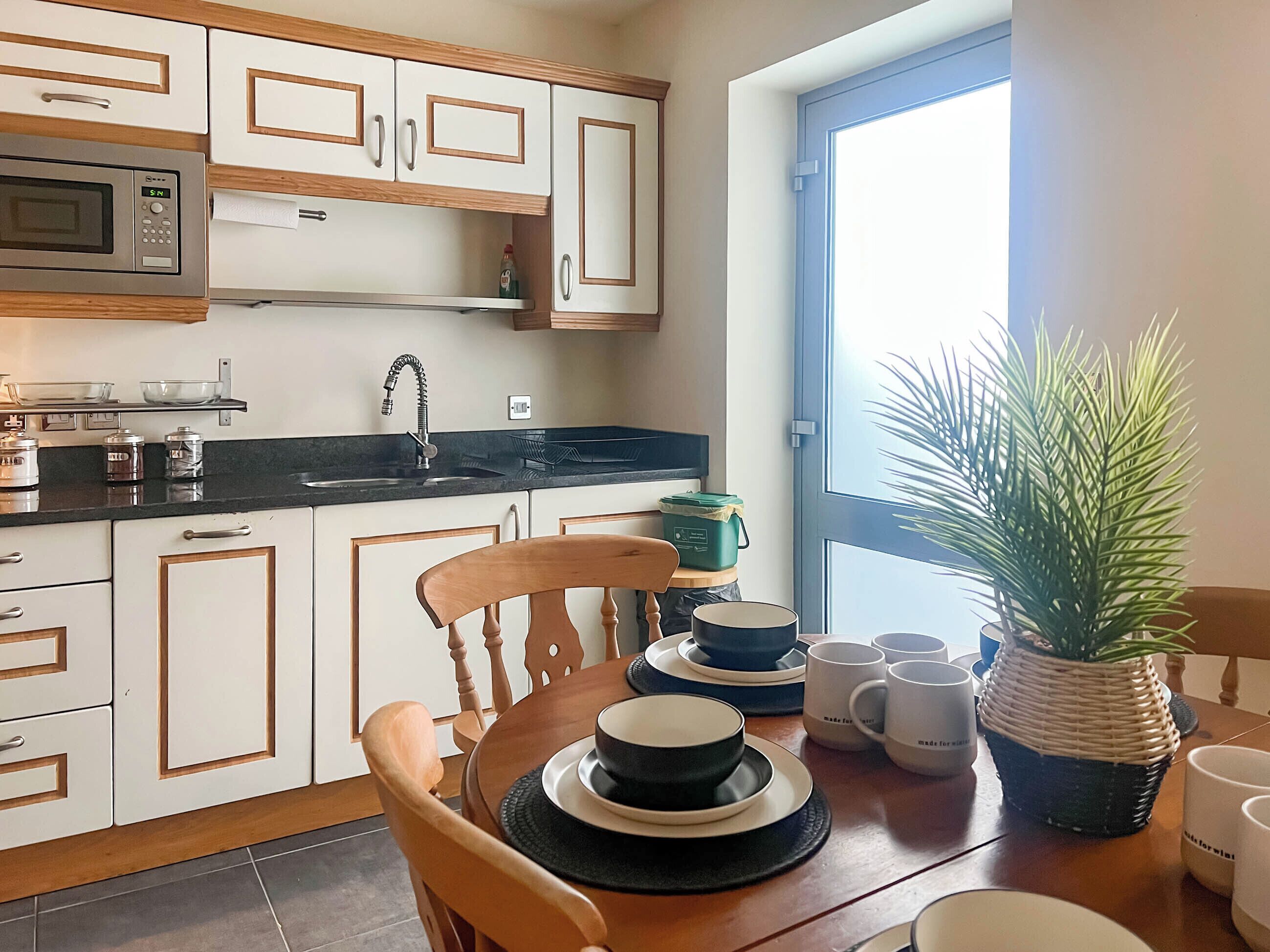 Diskmaskin och barnstol