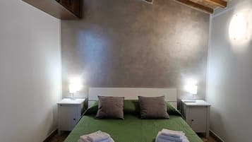 1 bedroom, travel crib, WiFi, bed sheets