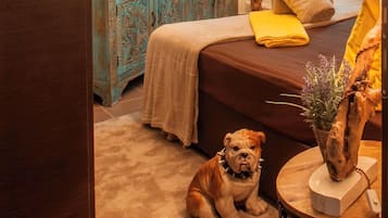 2 bedrooms, in-room safe, iron/ironing board, travel crib