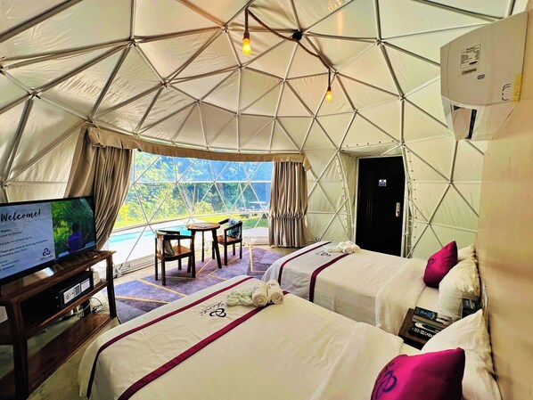 Comfort-Villa, Mehrere Betten, Terrasse, Gartenblick