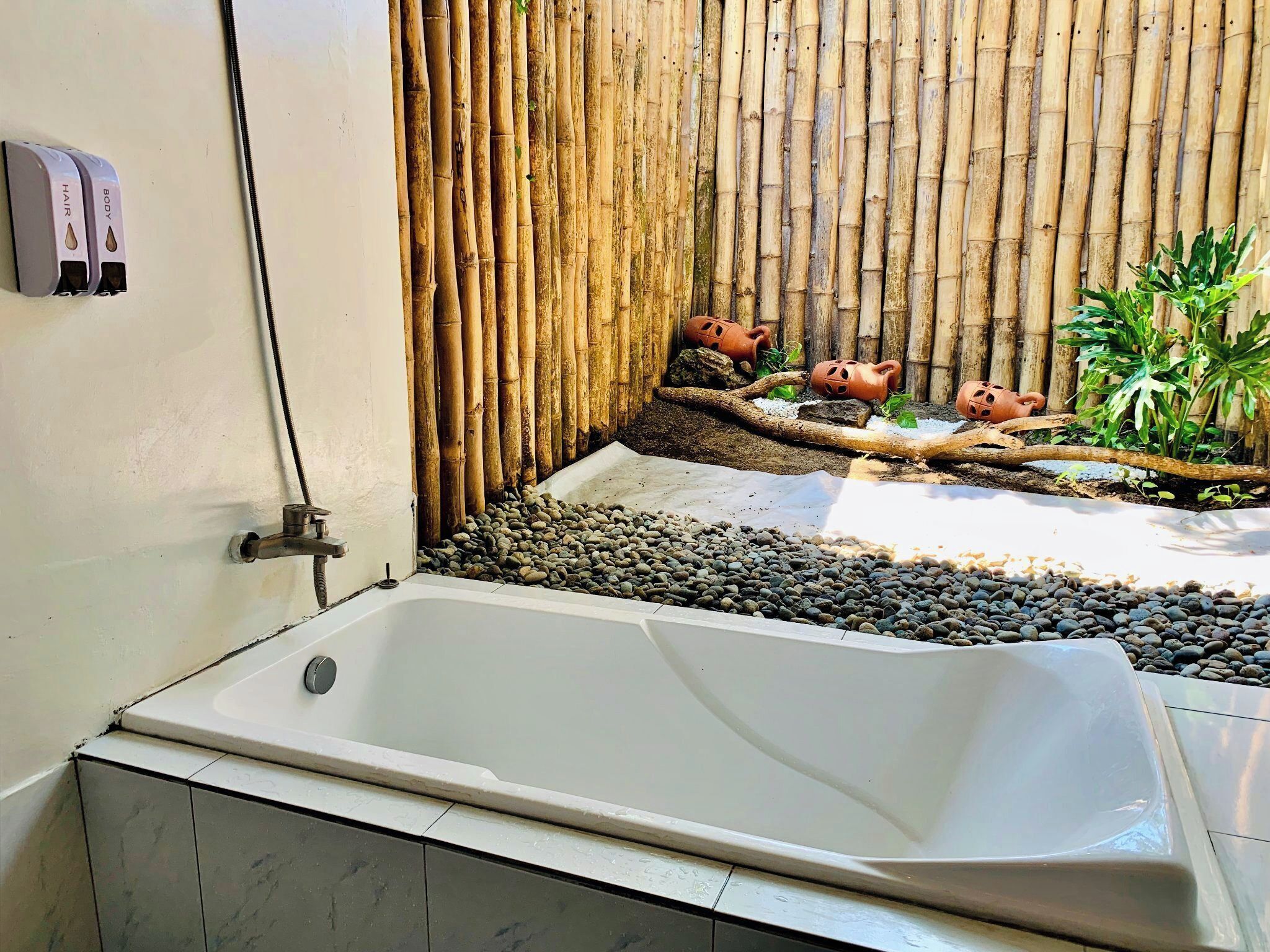 Comfort Villa, Multiple Beds, Patio, Garden View | Bathroom | Combined shower/bathtub, hair dryer, towels, soap