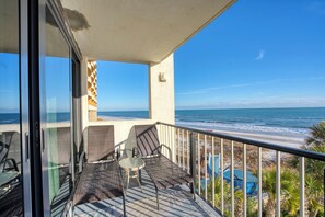 Property grounds - 🌊The Breakers 44 | Gulf Front🌊 (Orange Beach)