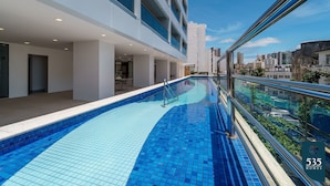 Pool - 2 Bedrooms with Home Office Sea View in Barra (Salvador)