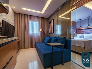 1 habitación, tabla de planchar con plancha, internet y ropa de cama 